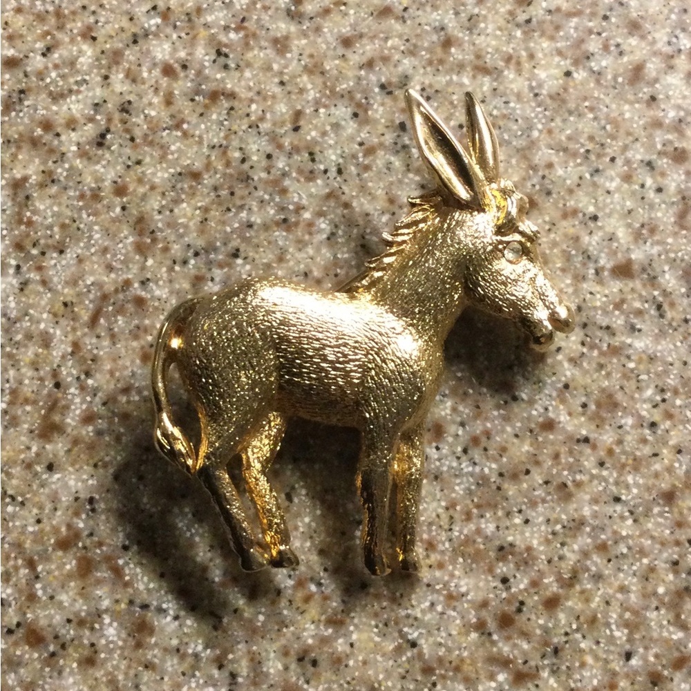 Vintage- Gold Donkey Brooch Pin